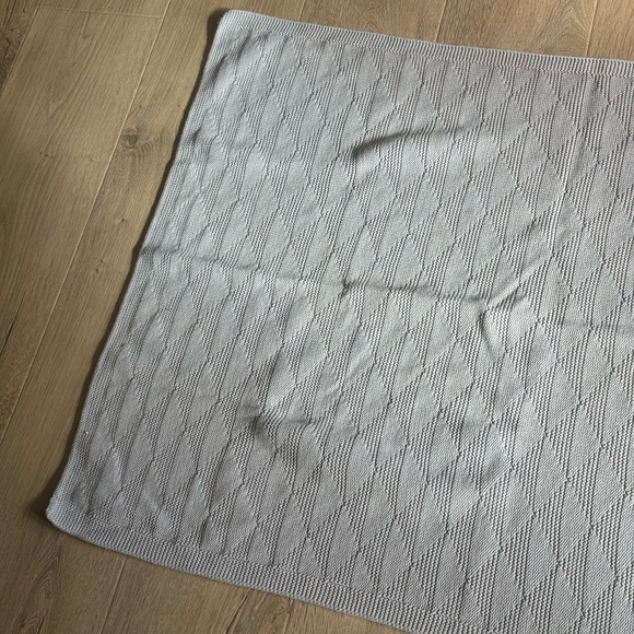 Pottery Barn Light Gray Textured Throw - Picture 8 of 9